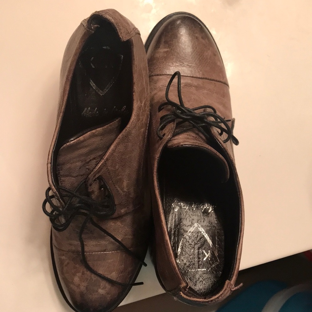 Shoes - Picture 2 of 2